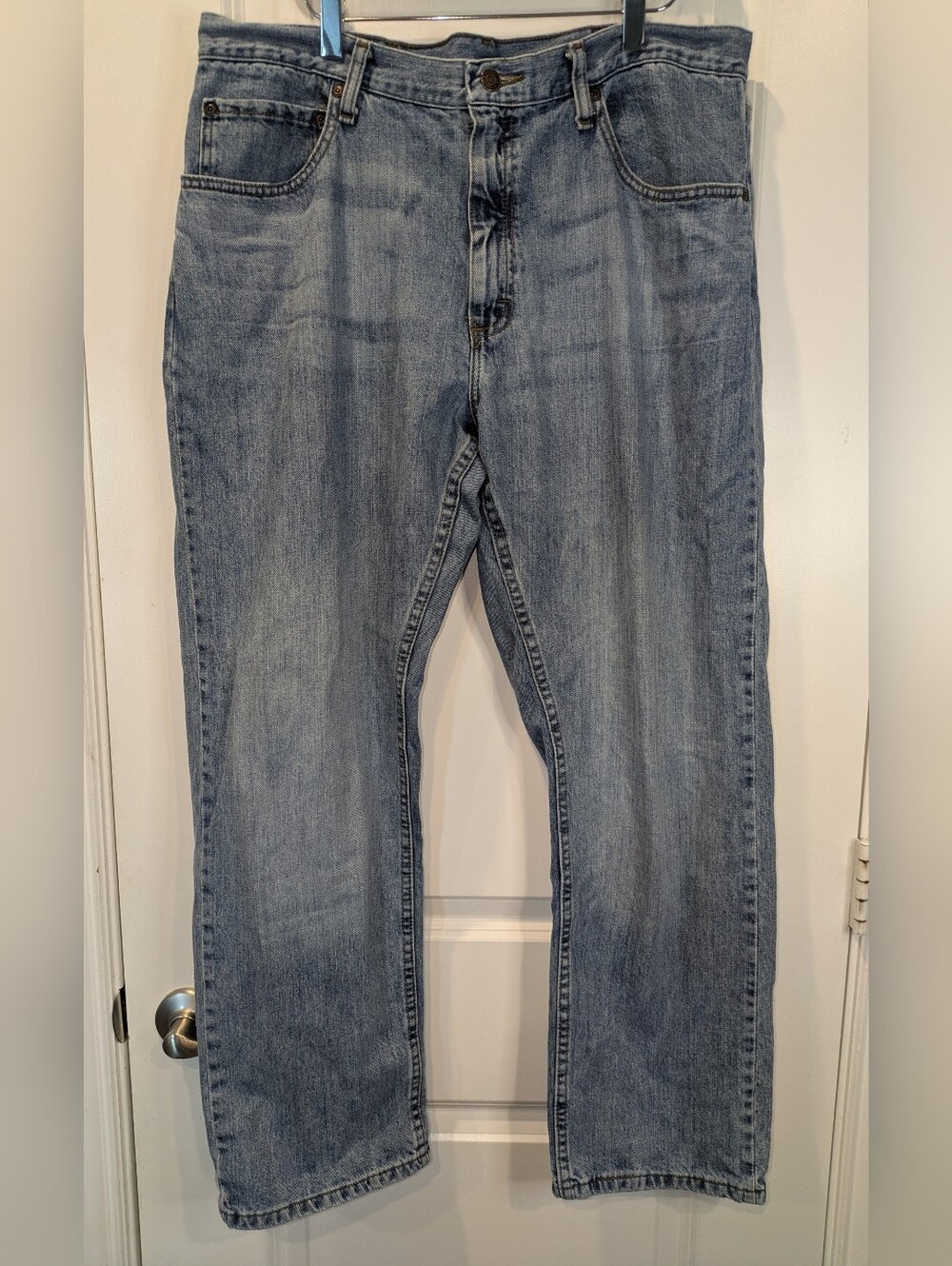 Wrangler Relaxed Fit Jeans Mens 36x29 Light Wash Straight Leg 100% Cotton